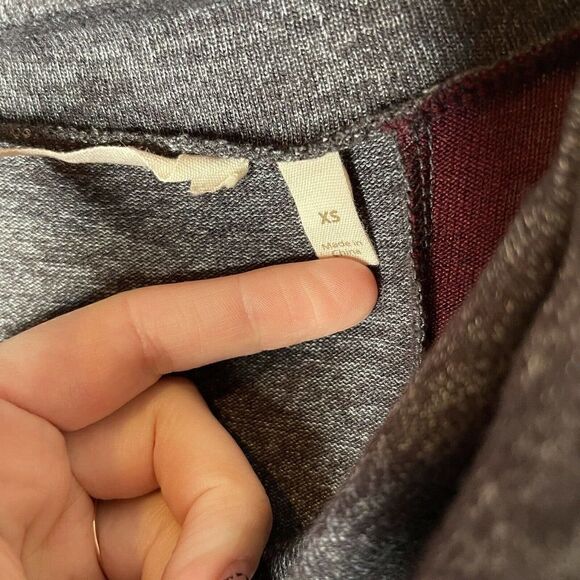 Soft Surroundings Cowl Neck Tunic SZ XS Gray Red Top Fall Capsule Wardrobe - Picture 5 of 9